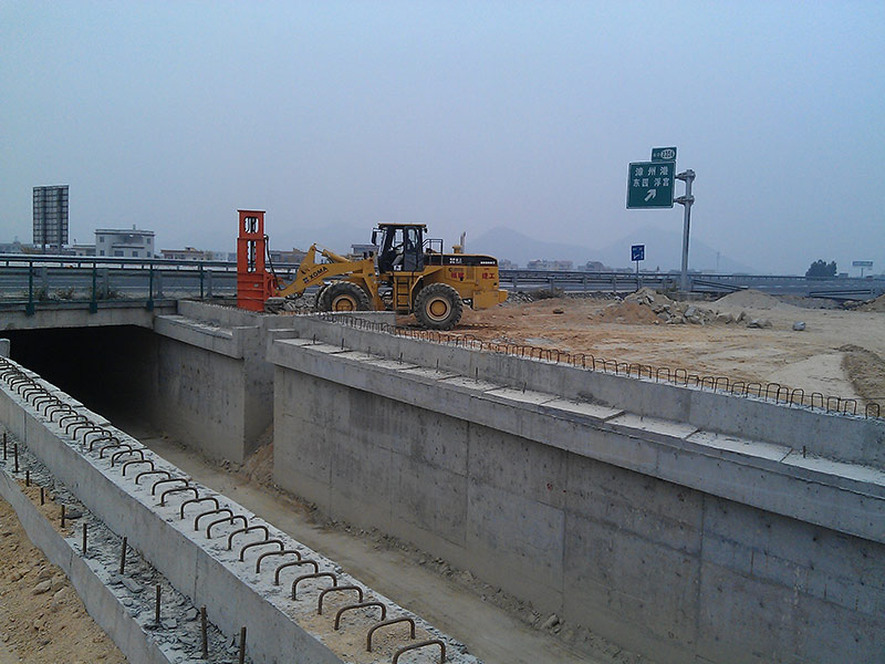 高速液壓夯實機